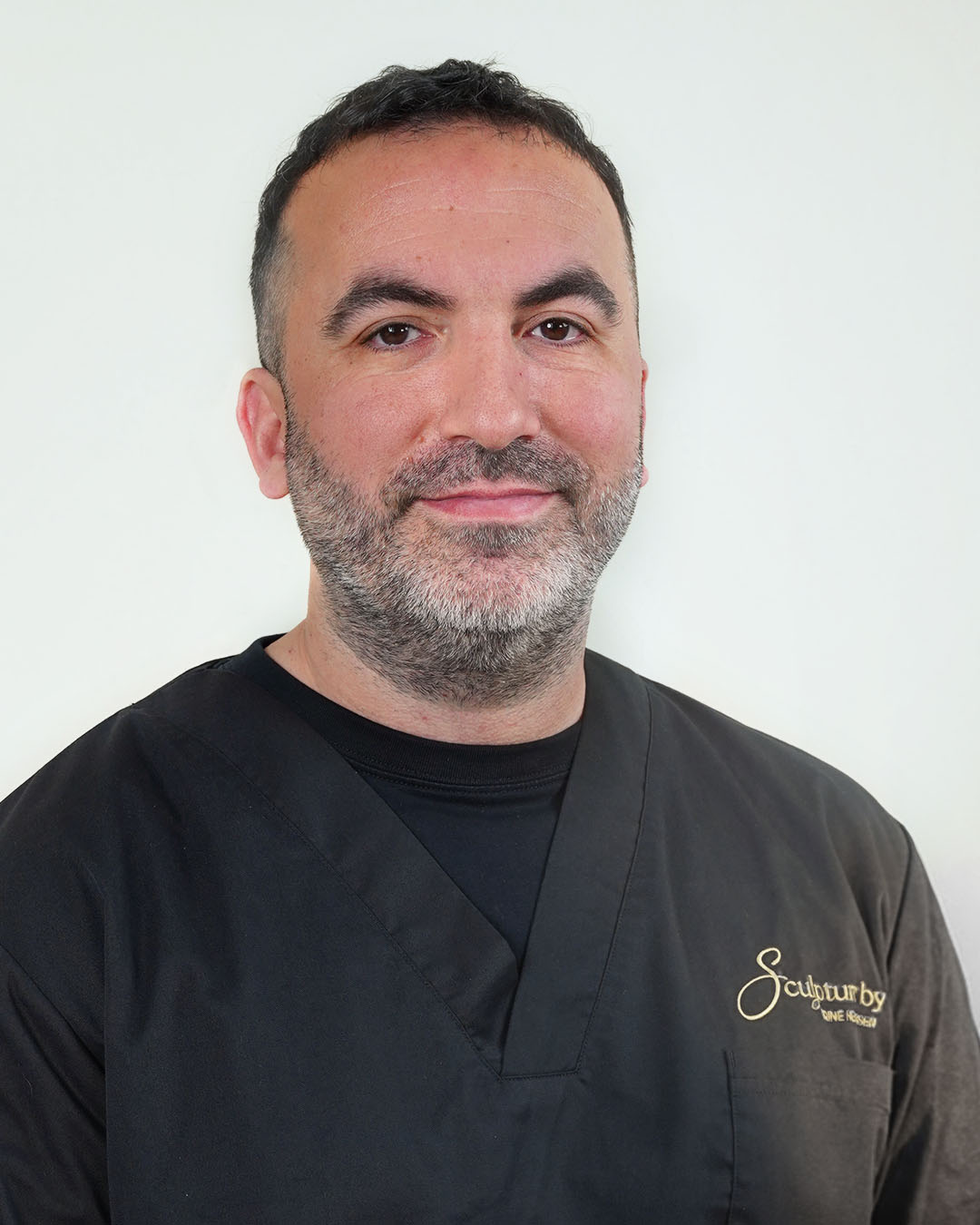 Speciallæge i plastikkirurgi, Dogu Aydin, Sculture by